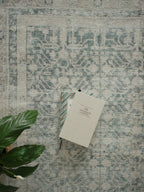 Tapis vintage Vahide Vera