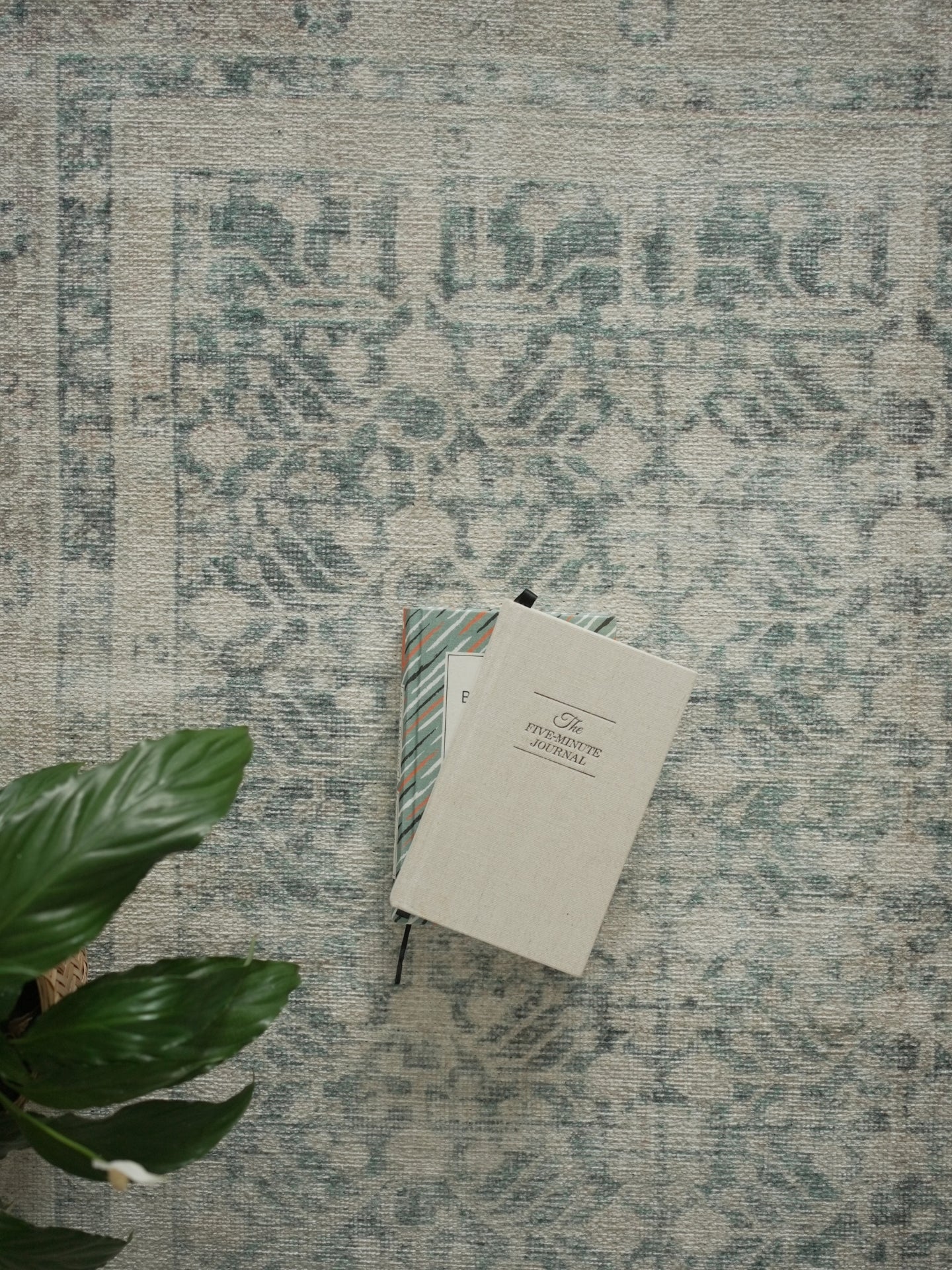 Tapis vintage Vahide Vera
